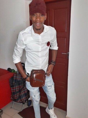 zakes17, 32 Soweto, Gauteng, South Africa