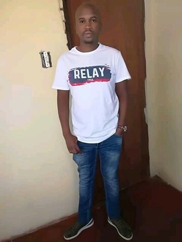 Clivezc, 33 Mamelodi, Gauteng, South Africa