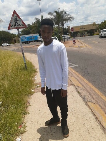 Ikanyeng, 29 Mabopane, Gauteng, South Africa