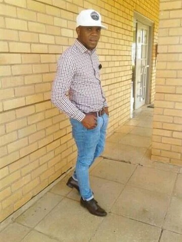 lesh4, 32 Soweto, Gauteng, South Africa