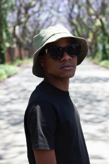 Mahlatse14, 31 Sandton, Gauteng, South Africa