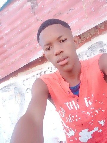 Tshidiso2, 22 Rustenburg, North West, South Africa