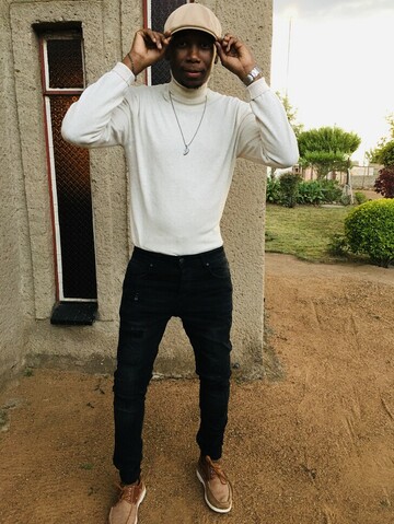 Brom, 35 Pretoria, Gauteng, South Africa