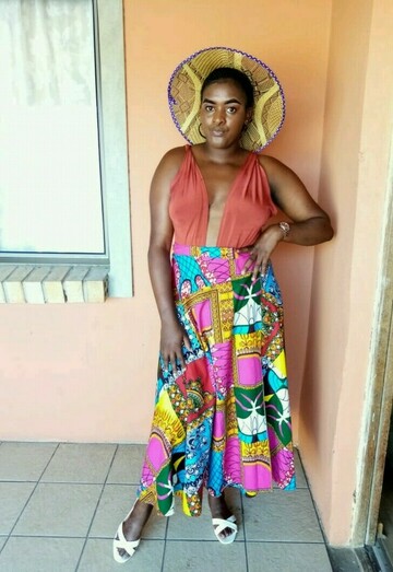Violet, 28 Cape Town, Western Cape, South Africa