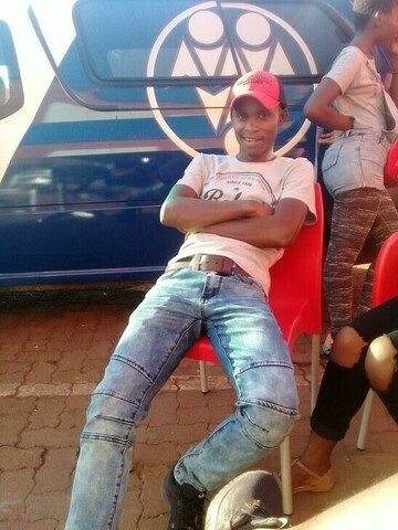 Mphoooooo, 30 Roodepoort, Gauteng, South Africa