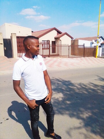TshwareloDaTee, 30 Kempton Park, Gauteng, South Africa