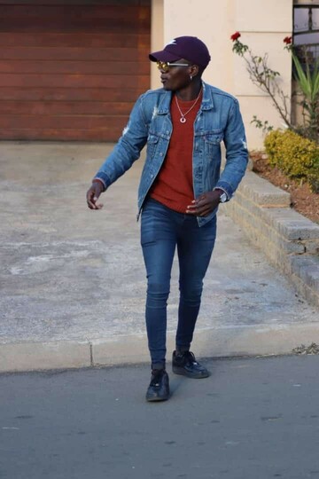 Mr Khoza, 32 Soweto, Gauteng, South Africa