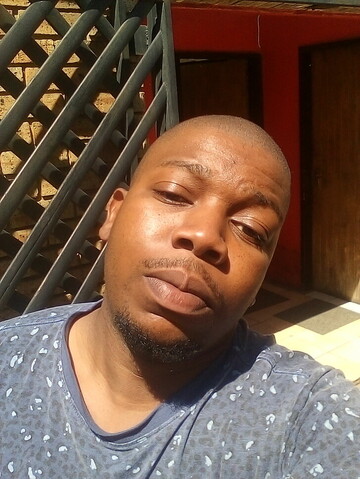 Nhlanhla Nhlapo, 34 Soweto, Gauteng, South Africa