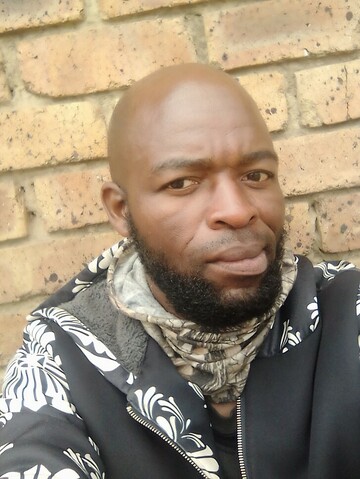 Thobile mhlekwa, 39 Kempton Park, Gauteng, South Africa