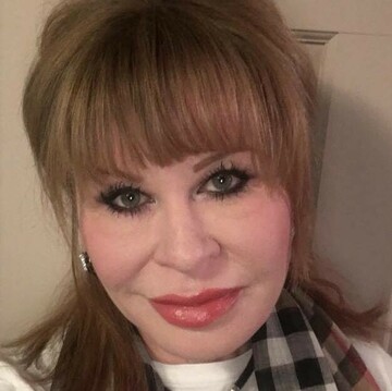 Juliecaresxx, 60 Cape Town, Western Cape, South Africa