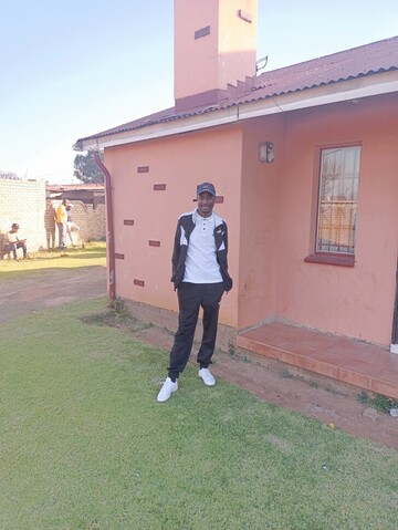 Mell, 30 Germiston, Gauteng, South Africa