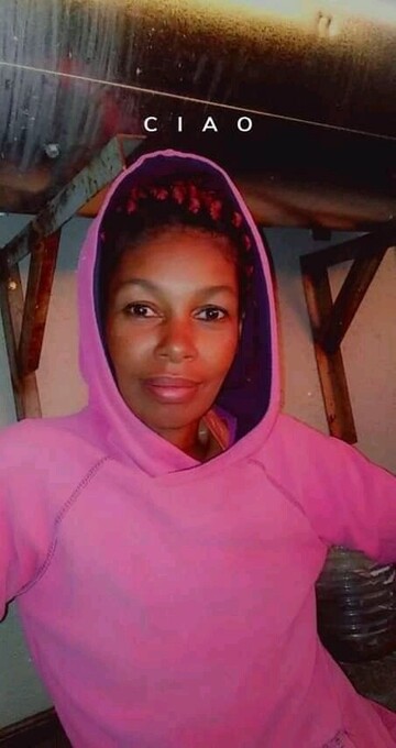 Roshni, 42 Warrenton, Northern Cape, South Africa