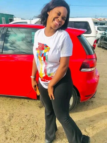Pretty Mihlali, 25 Cape Town, Western Cape, South Africa