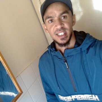 Olly304, 31 Hermanus, Western Cape, South Africa