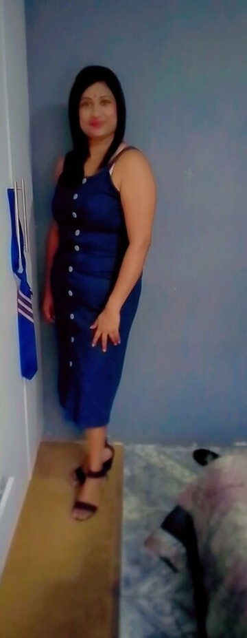Thiloshinee, 44 Durban, KwaZulu-Natal, South Africa