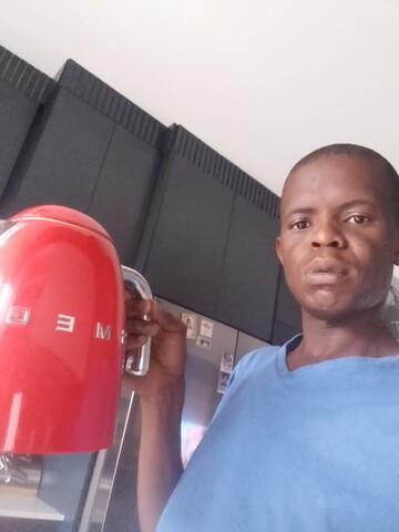 Ofentse ngwenya, 31 Pretoria, Gauteng, South Africa