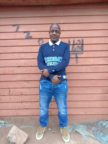 James, 34 Pretoria, Gauteng, South Africa