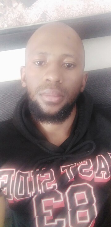 Dumi, 32 Johannesburg, Gauteng, South Africa