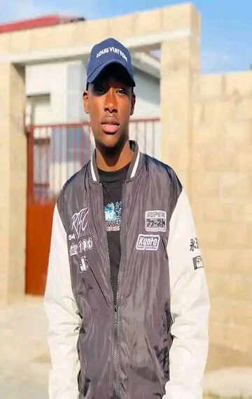 Sandile, 24 Chatsworth, KwaZulu-Natal, South Africa
