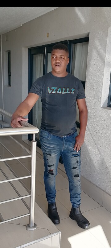 Ronny, 41 Soweto, Gauteng, South Africa