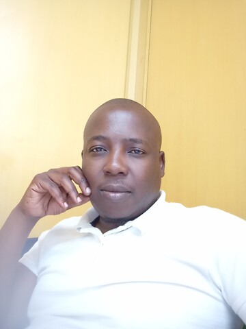 Papa Njabulo, 38 Cape Town, Western Cape, South Africa