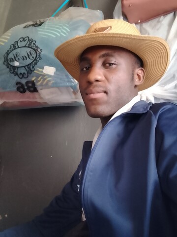 Moses, 26 Tembisa, Gauteng, South Africa