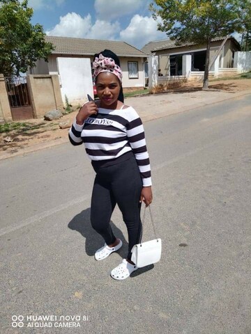 Lady tee, 36 Roodepoort, Gauteng, South Africa