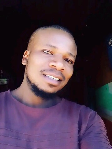 MAKANDATSIMBI, 37 Roodepoort, Gauteng, South Africa