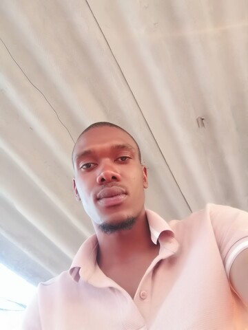 Menzi, 28 Cape Town, Western Cape, South Africa