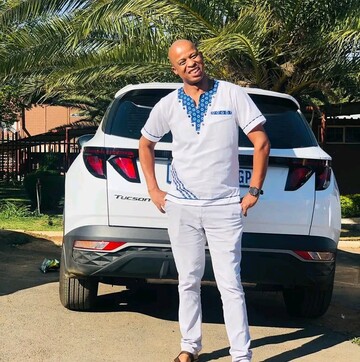 Mjakes, 41 Sandton, Gauteng, South Africa