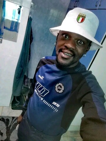 MfanoWoMlungu, 25 Lenasia, Gauteng, South Africa