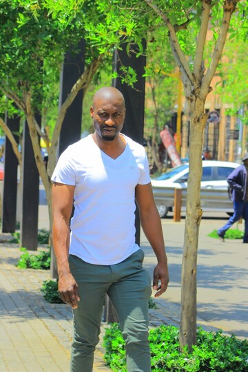 Sandza, 38 Johannesburg, Gauteng, South Africa