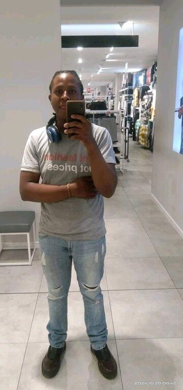 Njabs, 24 Soweto, Gauteng, South Africa