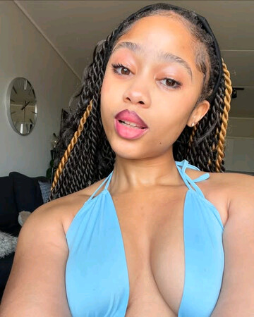 Chantelle, 26 Knysna, Western Cape, South Africa