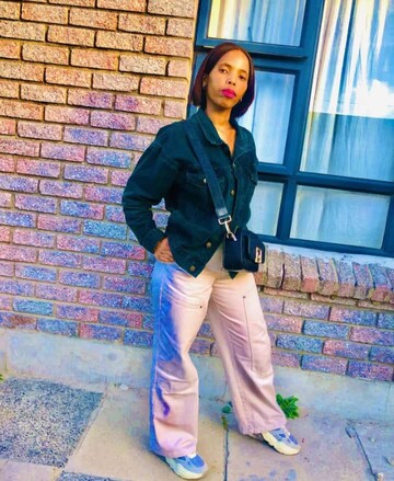 Poki, 28 Cape Town, Western Cape, South Africa