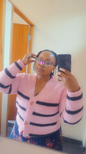 KUHLE, 33 Port Elizabeth, Eastern Cape, South Africa