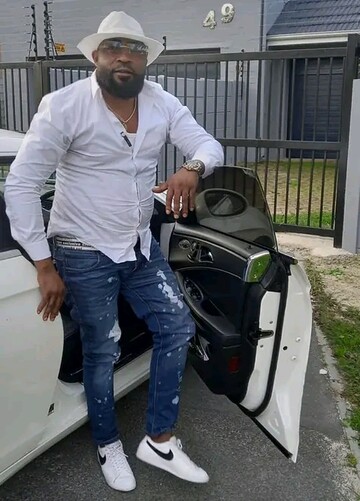 Junior, 37 Cape Town, Western Cape, South Africa