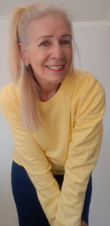 Nicole, 67 Cape Town, Western Cape, South Africa