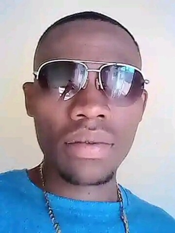 Zola, 32 Kroonstad, Free State, South Africa