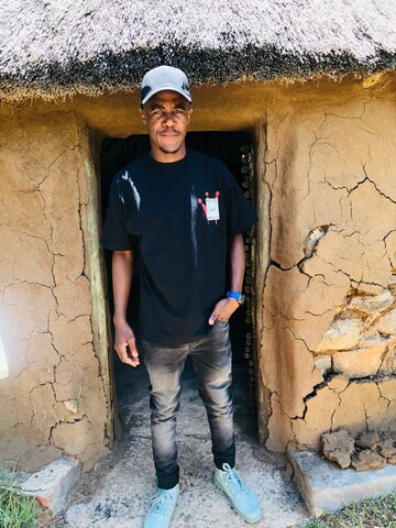 Cubungulashe, 23 Bloemfontein, Free State, South Africa