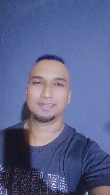 Zeee, 41 Durban, KwaZulu-Natal, South Africa