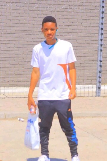 TEBOGO, 19 Acornhoek, Mpumalanga, South Africa