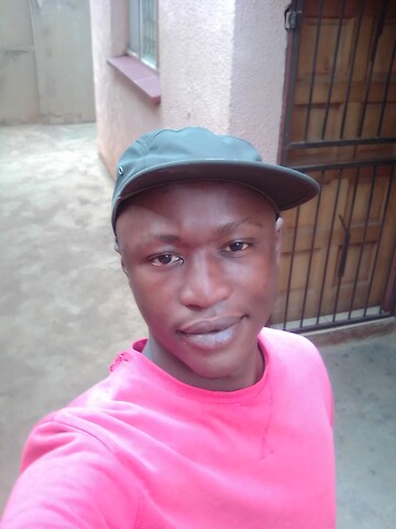 Ofentse leepo, 22 Soweto, Gauteng, South Africa