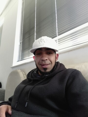 Mr A., 34 Cape Town, Western Cape, South Africa