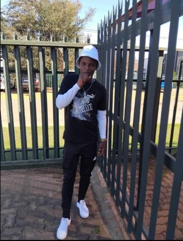 Black, 28 Randfontein, Gauteng, South Africa