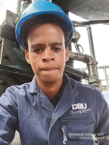 Nkosana, 23 Cape Town, Western Cape, South Africa