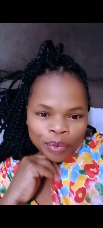 Thandi, 42 Mthatha, Eastern Cape, South Africa