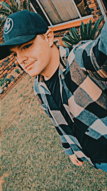 Mr.Jbuy, 23 Kempton Park, Gauteng, South Africa