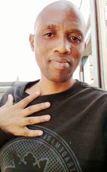 King, 42 Mdumbi, Eastern Cape, South Africa