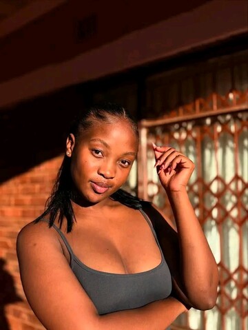 Rose, 19 Randfontein, Gauteng, South Africa